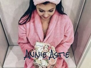 Annie_Astie