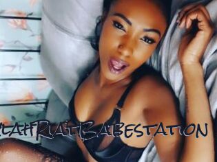 LaylahRiatBabestation