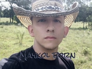 Maykol_born